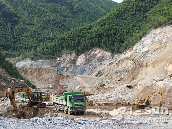 長龍山抽水蓄能電站二期工程施工現(xiàn)場